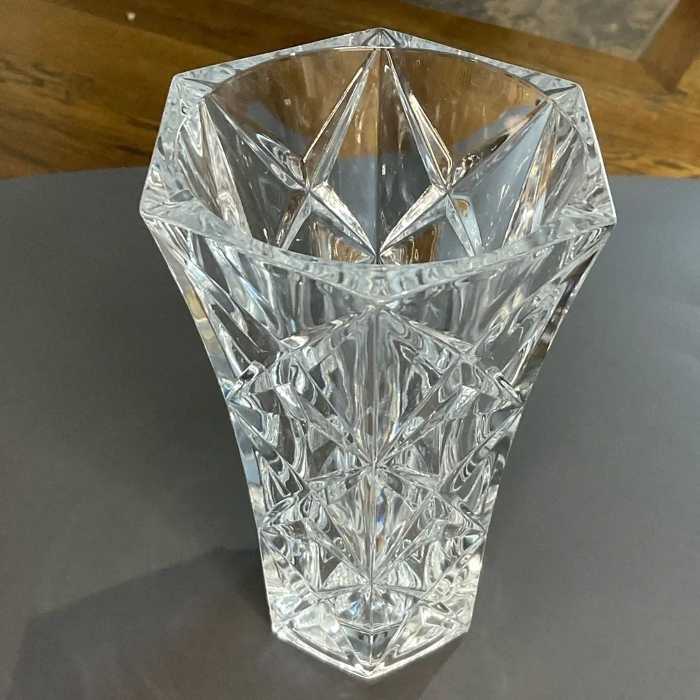 Lead Crystal Vase 7” Tall